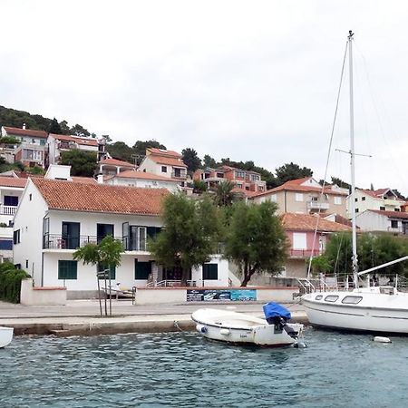 Waterfront Apartments Tisno Eksteriør billede